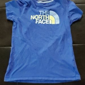 GIRLS NORTHFACE T SHIRT SIZE M